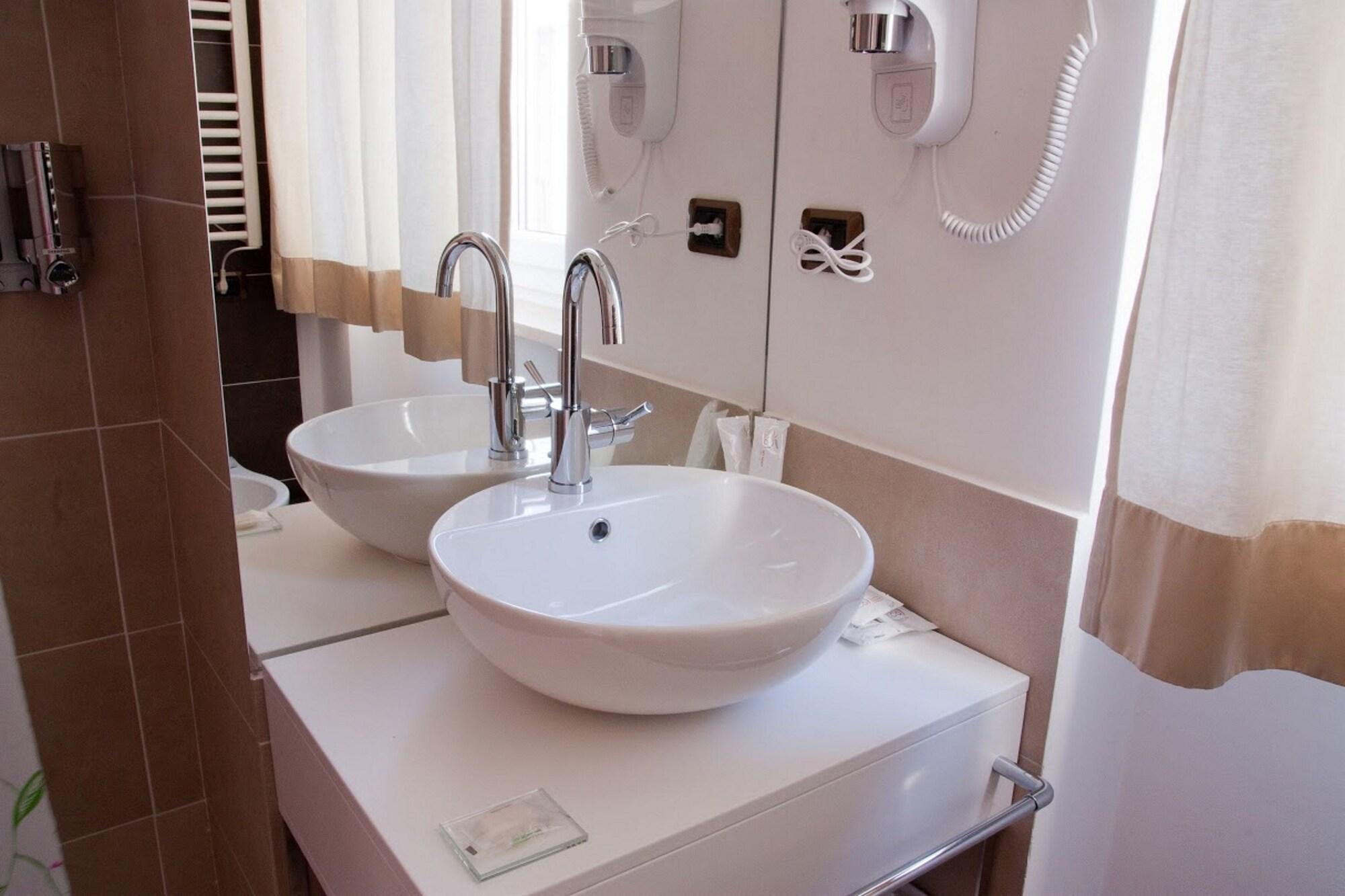 Roma Resort Trevi Экстерьер фото